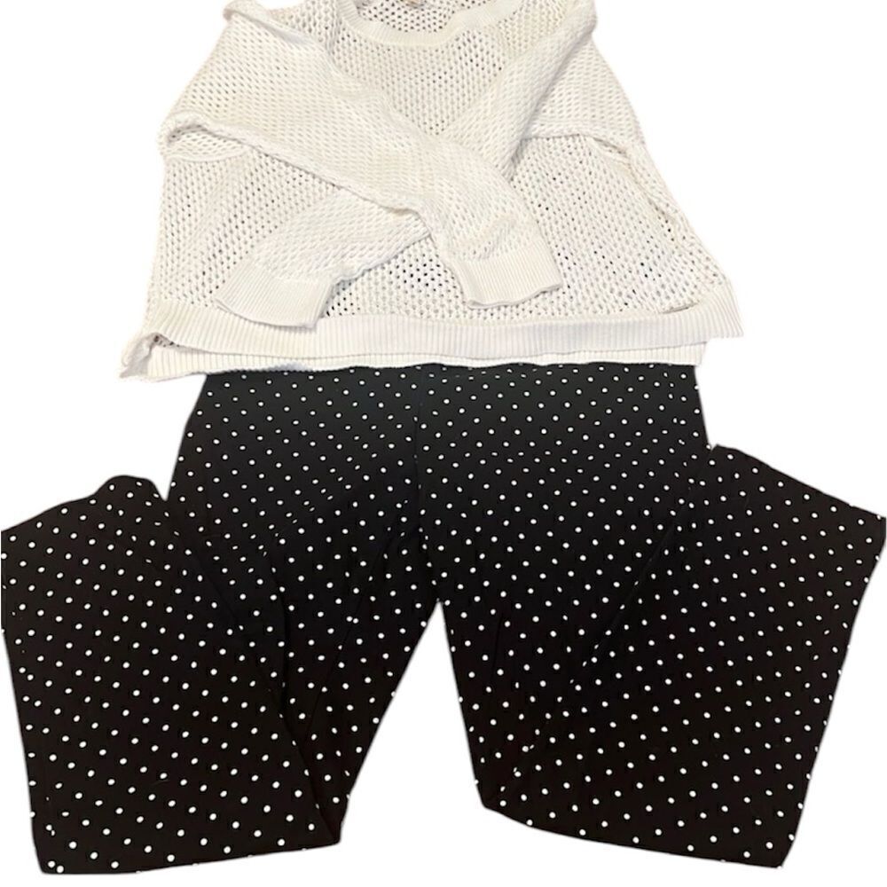 Apropos size 6 black and white polka dotted ankle length cropped pants EUC
